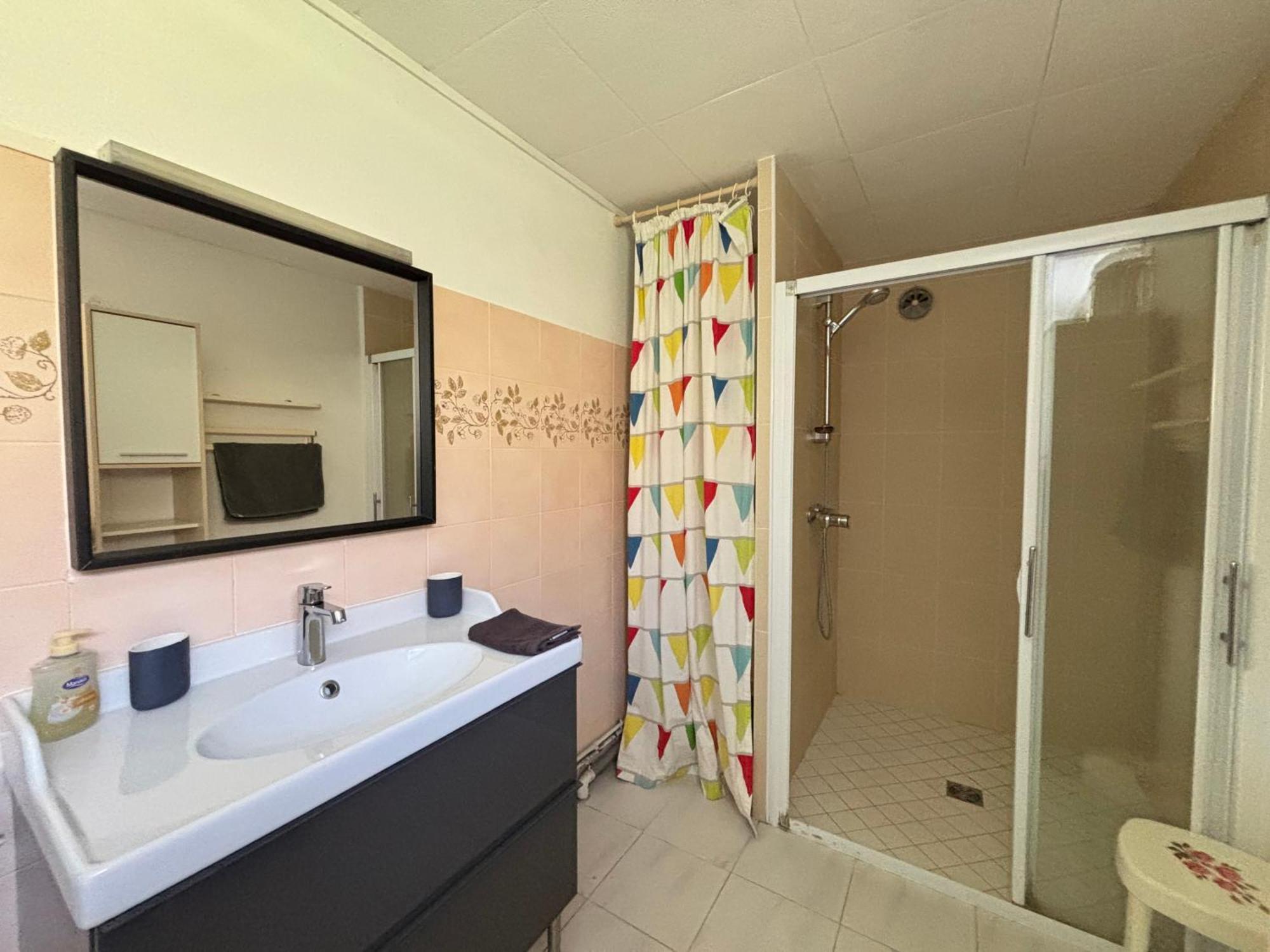 Maison De Campagne Lumineuse Spacieuse Dans Impasse Au Calme A Proximite D'Un Chateau Deux Verandas Grand Jardin Cabane Pour Velos, Pres Port En Bessin Et Bayeux, Proche Plages Du Debarquement Commes Exteriör bild